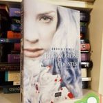 Andrea Cremer: Bloodrose - A döntés (Nightshade 3.) fotó