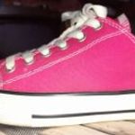 Végkiárúsítás ! Converse tornacipő 38' fotó