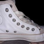 Végkiárúsítás ! Converse magas szárú tornacipő 36' fotó