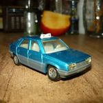 Matchbox Renault 11 Párizs taxi fotó