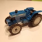 Britains _ Ford 7710 Tractor ( nagy méret, kormányozható első tengely, gumi kerekek ) fotó