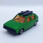 Matchbox Superfast. V W Golf. Sötét zőld. fotó