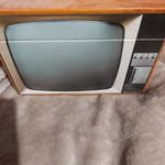 RETRO TV KÜLSEJŰ LÁDIKA fotó