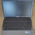 Medion Akoya i3-as laptop fotó