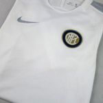 EREDETI NIKE DRI-FIT FC INTERNAZIONALE MILANO (S) *EXCLUSIVE* FÉRFI MINŐSÉGI LÉLEGZŐ PÓLÓ fotó