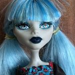 Ghoulia - Freaky Fusion - Monster High baba fotó