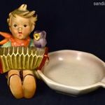 HARMONIKÁZÓ FIÚ HAMUSSAL ... HUMMEL - GOEBEL PORCELÁN FIGURA X fotó