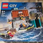 LEGO 60417 CITY - RENDŐRSÉGI MOTORCSÓNAK ÉS RABLÓK REJTEKHELYE ÚJ ÉS BONTATLAN! fotó