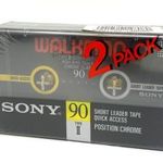 Bontatlan csomag régi retro két darabos SONY Walkmen 90 magnókazetta szalag 1FT NMÁ fotó