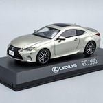 Lexus RC350 1: 43 Kyosho fotó