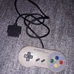 Eredeti Super Nintendo (SNES) joysztik. fotó