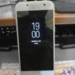 Samsung Galaxy A3 2017 fotó