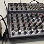 Behringer XENYX 1202 FX keverő asztali sztereó hangkeverő fotó