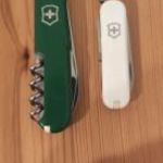 2db Victorinox svájci bicska fotó