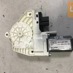 AUDI A4 B8_ ablakemelő motor / bal első 8K0 959 801 fotó