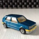 Majorette, VW Golf 3, nyitható hátsó ajtóval, játék autó. fotó