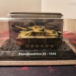 AmerCom 1: 72 Sturmhaubitze 42 - 1945 - Bontatlan - Újságjával fotó