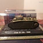 AmerCom 1: 72 Char B1 bis - 1944 - Bontatlan - Újságjával fotó