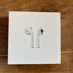 Apple Airpods 2 vezetéknélküli töltőtokkal (hibás akksi) fotó