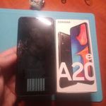 Samsung A20e DUAL sim TELEFON - FÜGGETLEN - LCD MEGFOLYT, DE HIVÁS MÜKÖDIK, HANGOK IS... fotó