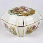 1U345 Nagyméretű vajszínű, aranyozott, orchidea mintás Zsolnay porcelán bonbonier 10.5 cm fotó