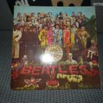 BEATLES - Sgt. Pepper’s Lonely Hearts Club Band - BAKELIT LEMEZ - DEDIKÁLT! fotó