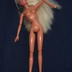 KÜLÖNLEGES , ÍZÜLETES Barbie baba Mattel 1993 fotó