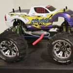 Kyosho Mega Force 1/8-as RC modell , nitro távirányítós autó fotó