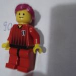 RÉGI LEGO FIGURA , EMBER PIROS RUHÁBAN -11- SZÁMMAL (Minifigura fotó