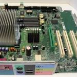 DELL PGA478B 478-as foglalatú DDR-1 memóriás AGP-S alaplap + INTEL PENTIUM 2, 8 PROCESSZOR fotó