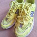 OLVASSA EL - NEW BALANCE X-RACER NŐI CITROM SLUSH-FEKETE TORNACIPŐ - ABZORB KÖZÉPTALP fotó