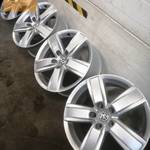 5x120 VW T5, T6, Multivan, Transporter, Caravelle, Amarok 18" alufelni fotó