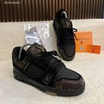 Louis Vuitton cipő 40-44 ig fotó