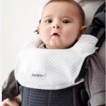 BabyBjörn Bib for Baby Carrier babahordozó előke white fotó