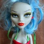 Ghoulia Yelps - Skull Shores - Monster High baba fotó