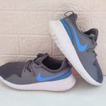 NIKE pillekönnyű, női futócipő, sportcipő 38-38.5-es fotó