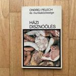 Ondrej Pelech: Házi disznóölés (HENTES, MÉSZÁROS, KOLBÁSZ, HÚSIPAR) fotó