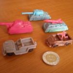 TRAFIK ÁRU KATONAI JÁRMŰVEK TANK JEEP RAKÉTA KILÖVŐ 1960-AS ÉVEK RITKASÁG 5-DB fotó