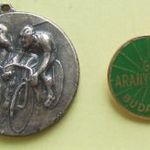 Ferencvárosi TC , FTC Magyar Kerékpáros Szövetség 1976 Arany Mokka kitünt. + jelvény 24081801/196 fotó