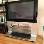 Panasonic nagy képfelbontású plazma televízió állvánnyal fotó