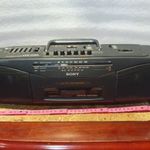 Retro halálmenő Sony kazettás CD-s sétálómagnó szép állapotban működik szocreál kádár space age fotó
