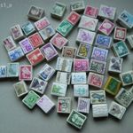 5800 darab 58 köteg átnézetlen külföldi bélyeg. Mind más fajta, közte euró centesek is 3 fotó