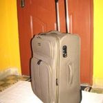 Gurulós bőrönd Touareg 60x38x24-28-ig, khaki, jó számzár újszerű unisex, / női, férfi, vagy gyerek fotó