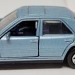 Matchbox Mercedes-Benz 300E fotó