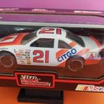 NASCAR RACING CHAMPIONS 1: 24 méret DIE CAST NEIL BONNETT 21-es fotó