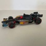 HOT WHEELS FORMA 1 VERSENYAUTÓ (kis Matchbox méretű) fotó