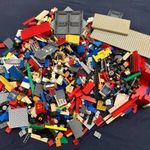 Lego csomag figurákkal, 2, 9 kg fotó