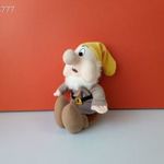 Disney Hófehérke és a hét Törpe HAPCI plüss Sneezy kabala figura 33 cm-es plüssfigura EXTRA fotó