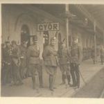 Győr vasútállomás királypuccs - tábornokok várják a király érkezését 1921 fotó