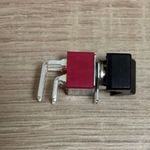 Commodore 16 - Plus/4 kapcsoló gomb Új fotó